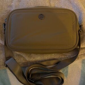 Women’s lululemon crossbody